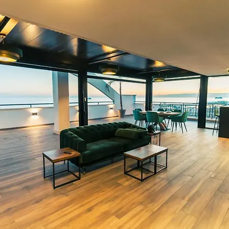 Апартаменты Be Your - Tower Beach *